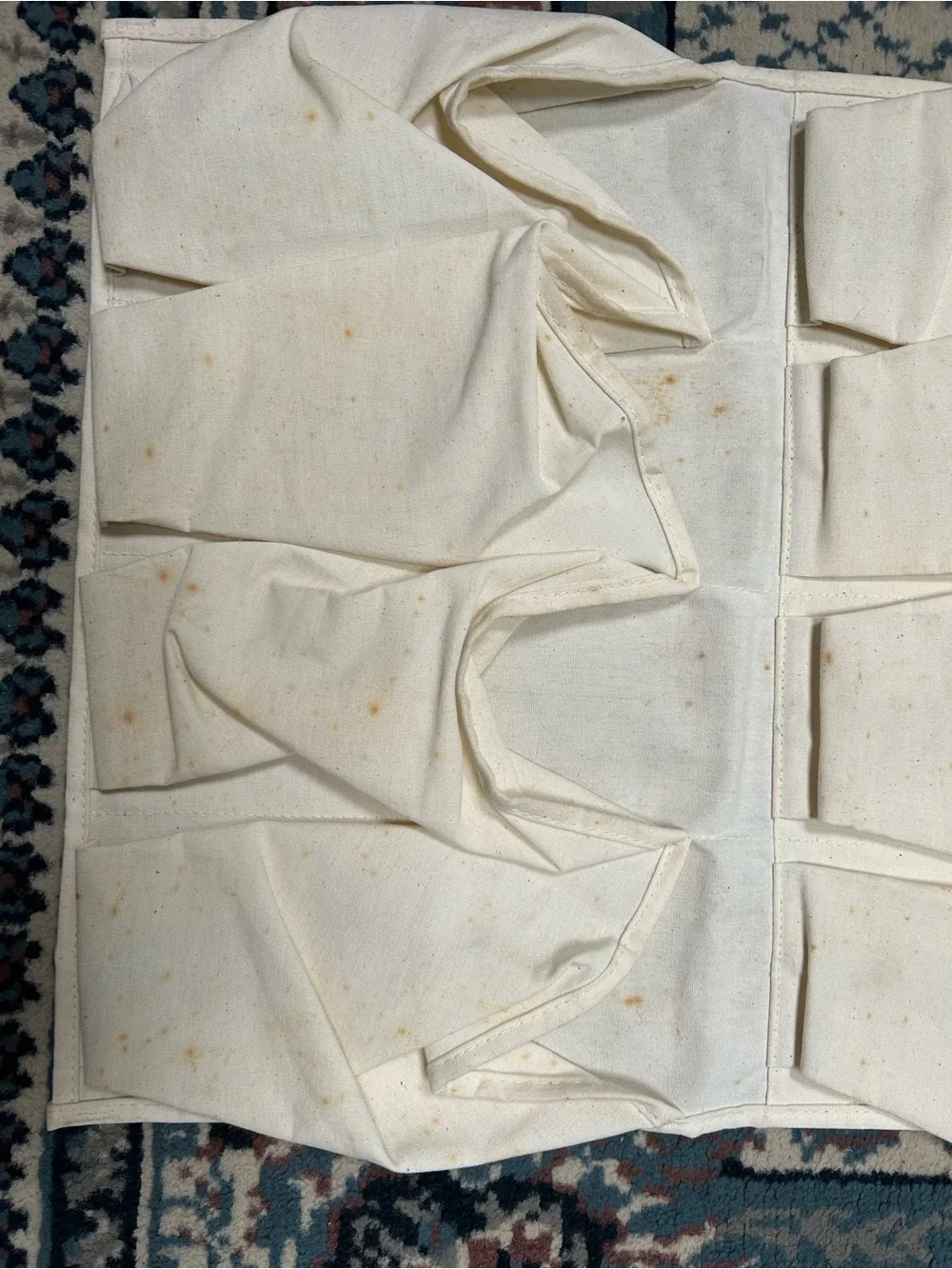 Canvas On the Door or on the wall 20 Pocket Organizer — Cream. been in storage.